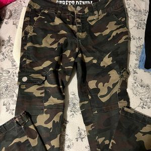Woman Camo Jeans